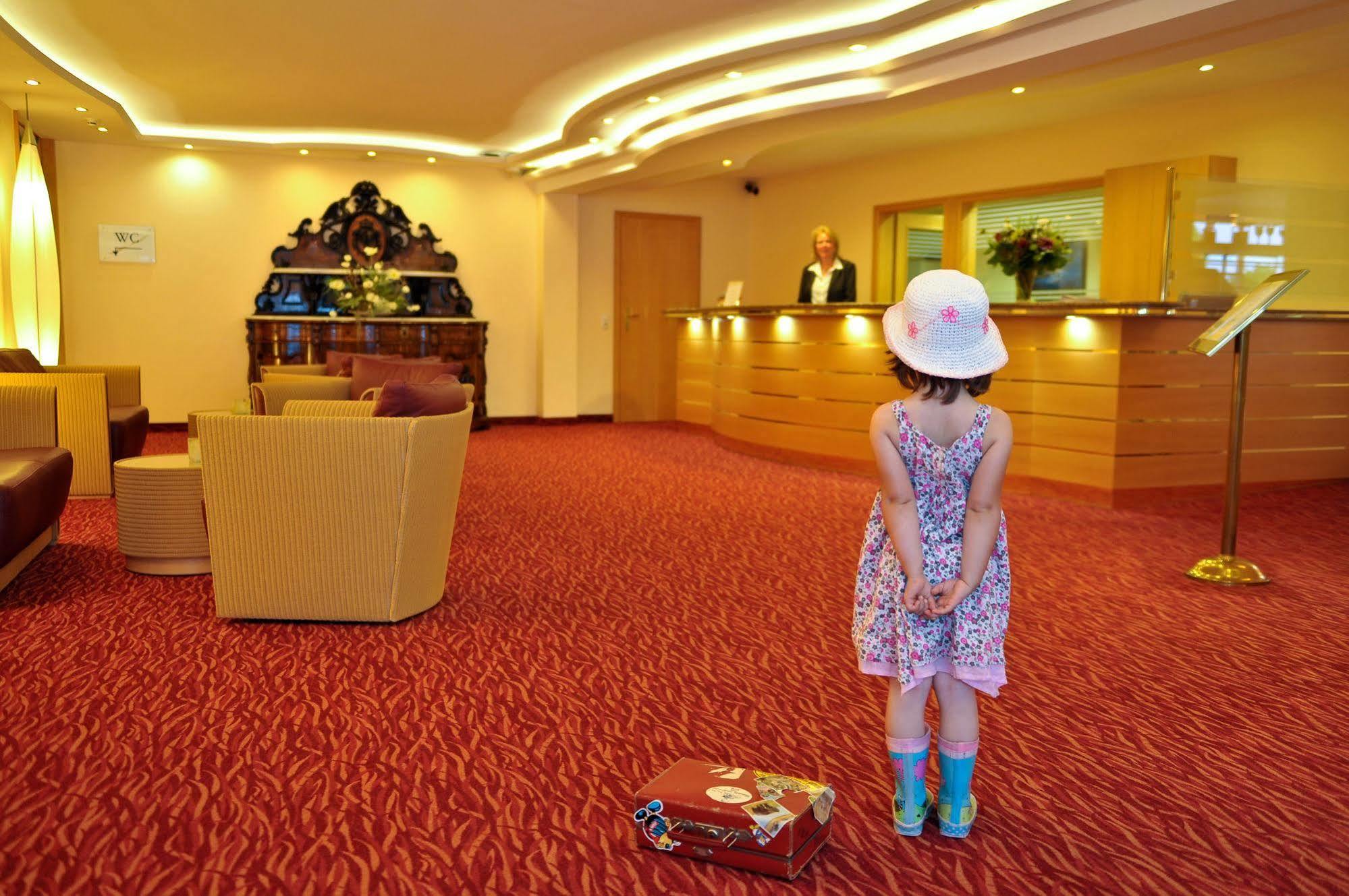 Hotel Strandidyll เกรอมิทซ์ ภายนอก รูปภาพ
